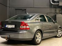 begagnad Volvo S40 1.8 Låga Mil Kamkedja Dragkrok Fullservad 125hk