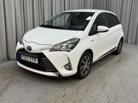 Begagnad Toyota Yaris Hybrid 101 HK (74 kW) 2020 Vit Halvkombi