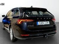 Begagnad Skoda Octavia Style 150 HK (110 kW) 2024 Black magic pärleffekt me Kombi