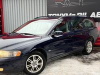 Begagnad Volvo V70 Kinetic 140 HK (102 kW) 2005 Blå Kombi
