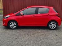 Begagnad Toyota Yaris 99 HK (72 kW) 2015 Halvkombi