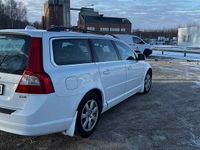 Begagnad Volvo V70 163 HK (119 kW) 2013 Vit Kombi