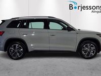 begagnad Skoda Kodiaq SPORTLINE TSI DSG 4X4 Drag & Värmare 2024, SUV