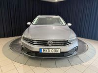 Begagnad VW Passat Executive 218 HK (160 kW) 2022 Silver (silver metallic) Kombi