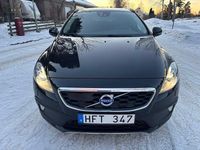 Begagnad Volvo V40 CC Momentum 180 HK (132 kW) 2014 Svart metallik Kombi