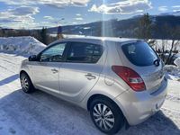 begagnad Hyundai i20 5-dörrar 1.6 CRDi Euro 4 116HK inkl led ramp