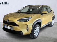 Begagnad Toyota Yaris Hybrid Active 117 HK (86 kW) 2023 Gul