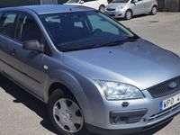 Begagnad Ford Focus 116 HK (85 kW) 2005 Silver Kombi