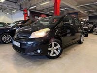 Begagnad Toyota Yaris Active 99 HK (72 kW) 2012 Svart Halvkombi