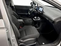 Begagnad MG MG4 EV 125 kW (170 HK) 2024 Silver Halvkombi