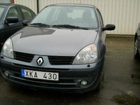 Begagnad Renault Clio R.S. Authentique 75 HK (55 kW) 2005 Blå Halvkombi