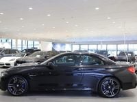 Begagnad BMW M4 Comfort Edition 437 HK (321 kW) 2018 Svart Cab