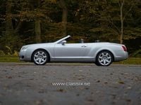 Begagnad Bentley Continental GT Convertible Mulliner 558 HK (410 kW) 2008 Silver Cab