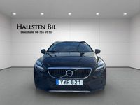 Begagnad Volvo V40 CC Momentum 150 HK (110 kW) 2018 Svart Kombi