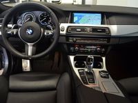 begagnad BMW 520 D xDrive SEDAN AUTOMAT M-SPORT NAVI LÄDER DRAG 190hk