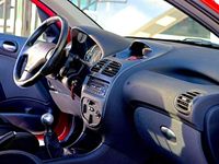 Begagnad Peugeot 206 Sport 109 HK (80 kW) 2005 Röd Halvkombi