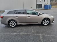 begagnad Toyota Avensis Kombi 2.0 D-4D Euro 6