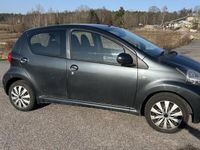 begagnad Toyota Aygo 5-dörrar 1.0. Lågmil/bränslesnål.