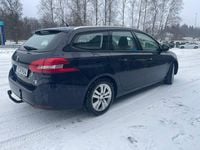 Begagnad Peugeot 308 SW 110 HK (80 kW) 2016 Blå Kombi
