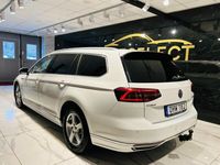 begagnad VW Passat 2.0 TDI 4Motion R-LINE Nykamrem 2017, Kombi