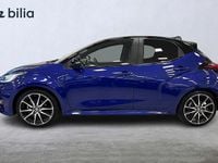 Begagnad Toyota Yaris Hybrid 132 HK (97 kW) 2024 Blå Halvkombi