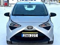 Begagnad Toyota Aygo 72 HK (52 kW) 2019 Silver Halvkombi