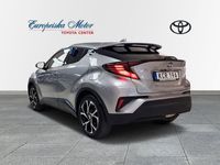 begagnad Toyota C-HR 1.8 HSD X-Edition JBL Teknikpaket Skinn GPS V-hjul 2021, SUV