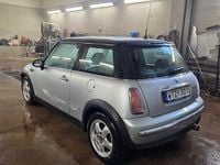 Begagnad Mini Cooper 116 HK (85 kW) 2004 Halvkombi