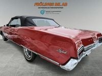 Begagnad Buick Skylark 214 HK (157 kW) 1967 Röd Cab