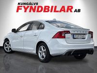 Begagnad Volvo S60 R-Design 114 HK (83 kW) 2014 Vit Sedan