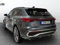 Begagnad Audi Q5 S-Line 204 HK (150 kW) 2024 Daytonagrå pärleffekt SUV