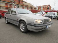 begagnad Volvo 144 850 Manuell 2.5hk Sedan Drag NYBESIKTIGAD