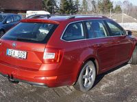 Begagnad Skoda Octavia 105 HK (77 kW) 2014 Röd Halvkombi