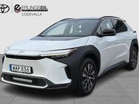 Begagnad Toyota bZ4X Executive 252 kW (343 HK) 2023 Vit SUV