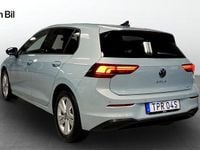 Begagnad VW Golf VIII Life 150 HK (110 kW) 2025 Blå Kombi