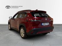 Begagnad Toyota Corolla Cross Style 197 HK (144 kW) 2024 Röd SUV