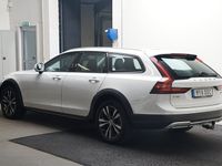 begagnad Volvo V90 CC D4 AWD Momentum Advanced |Drag 2021, Kombi