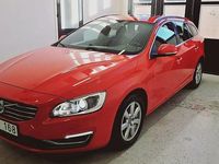 Begagnad Volvo V60 Momentum 215 HK (158 kW) 2014 Röd Kombi