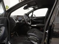 Begagnad BMW 225 Active Tourer Shadowline 245 HK (180 kW) 2025 Alpinvit Minibuss