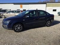 Begagnad Ford Focus 146 HK (107 kW) 2006 Blå Sedan