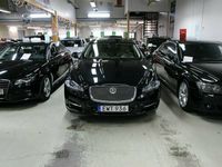 Begagnad Jaguar XJ 275 HK (202 kW) 2012 Svart Sedan
