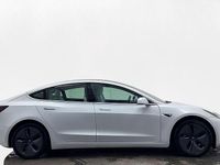 Begagnad Tesla Model 3 Long Range AWD 366 kW (498 HK) 2020 Vit Sedan