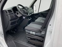 begagnad Renault Master Chassi Cab Volymskåp med bakgavellyft Nordic