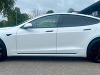 Begagnad Tesla Model S Long Range AWD 311 kW (423 HK) 2019 Vit Halvkombi