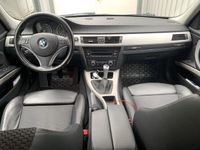 begagnad BMW 325 i xDrive Touring Comfort, Dynamic Euro 5