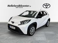Begagnad Toyota Aygo X X-play 72 HK (52 kW) 2022 Vit SUV