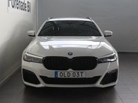 begagnad BMW 530 535 e xDrive Touring M Sport Nav HiFi Drag Park Assist 2023, Kombi