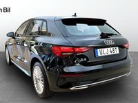begagnad Audi A3 Sportback 35 TFSI Proline advanced 6-växlad 2022, Halvkombi