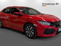 Begagnad Honda Civic Comfort 129 HK (94 kW) 2018 Röd Halvkombi