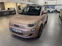 Begagnad Fiat 500e 86 kW (118 HK) 2022 Röd Halvkombi